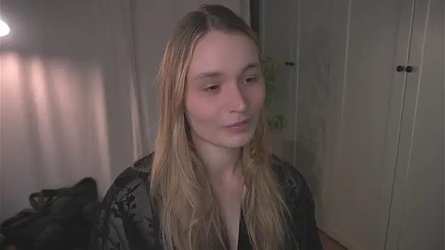 lisa schiele online show from February 2026 08:12:02 PM