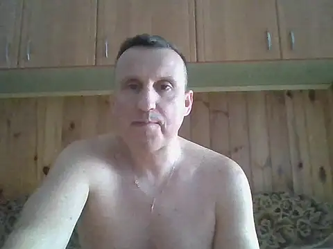 Maksymilian1 online show from February 2026 11:42:02 AM