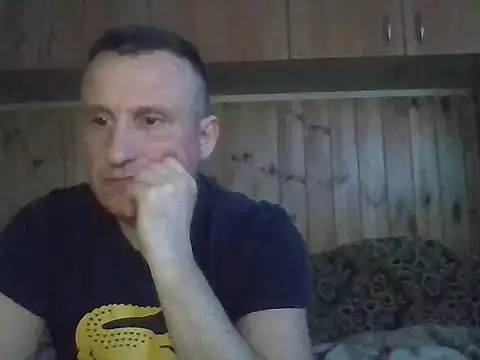 Maksymilian1 online show from March 2026 05:27:01 PM
