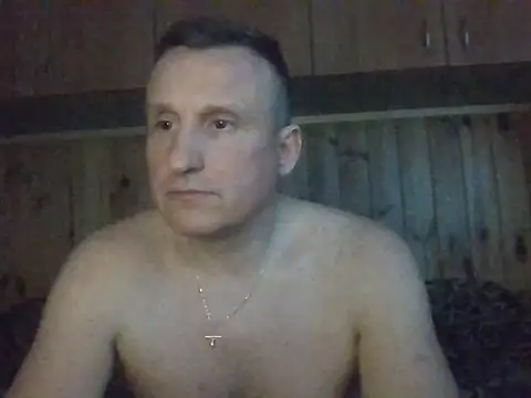 Maksymilian1 online show from March 2026 06:24:01 PM
