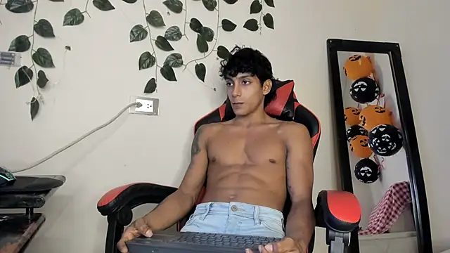 axel rousse2 online show from October 2025 08:15:02 PM