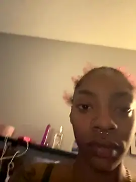 zanaaluvv online show from November 2025 02:39:01 AM