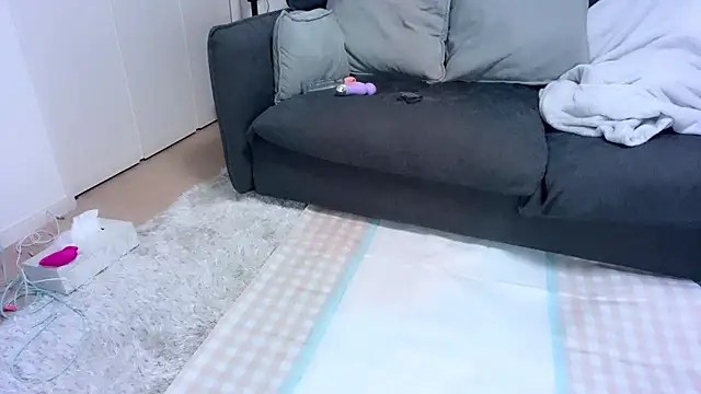 moemilk online show from October 2025 01:39:01 AM