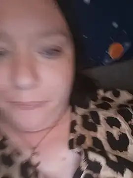 Feuchtekitty92xh online show from October 2025 05:57:02 PM