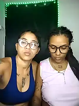 Snapshot of Vale_Nikol21 chatting on March 2026 12:17:02 AM Vale Nikol21 online show from March 2026 12:17:02 AM