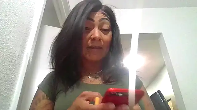 Flossee online show from May 2026 08:50:02 PM