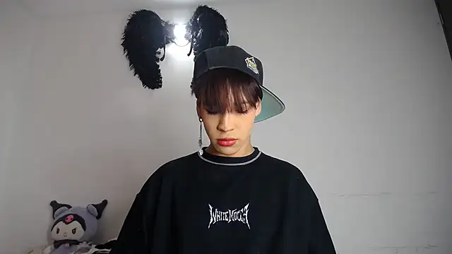 Snapshot of lucky_stricke chatting on October 2025 04:27:01 AM lucky stricke online show from October 2025 04:27:01 AM