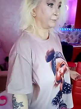 SquirtMilf00 online show from March 2026 03:21:02 AM