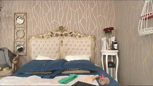 katybrownss online show from September 2025 03:11:02 AM