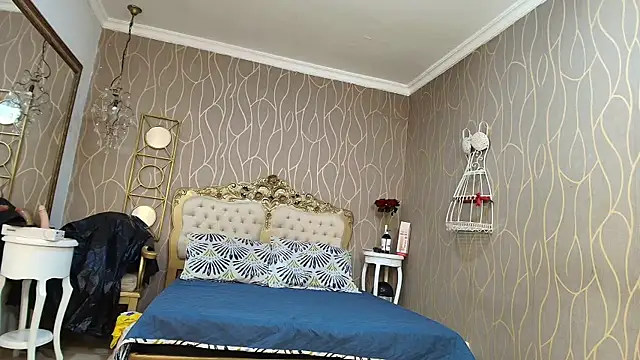 katybrownss online show from October 2025 08:42:02 PM