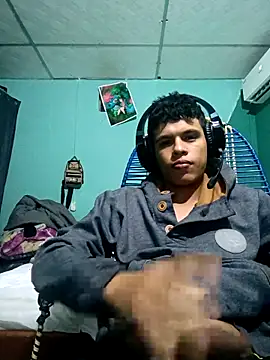 Snapshot of Batm01 chatting on November 2025 03:19:01 AM Batm01 online show from November 2025 03:19:01 AM