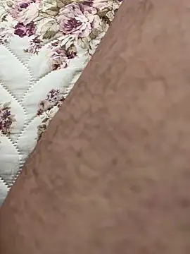 Snapshot of KAZANOVAA chatting on January 2026 03:06:01 PM KAZANOVAA online show from January 2026 03:06:01 PM