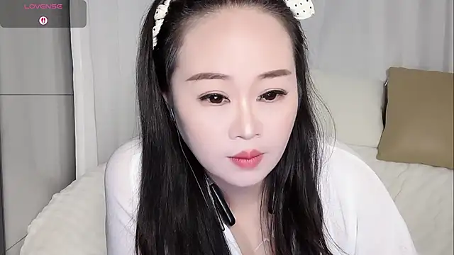 B-Yaya online show from November 2025 10:10:02 AM