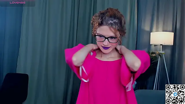 EdlinGathright online show from November 2025 04:12:02 AM