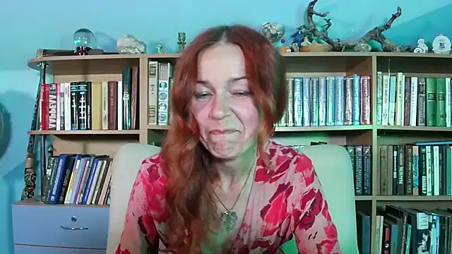 Foxilady357 online show from June 2026 01:39:02 PM