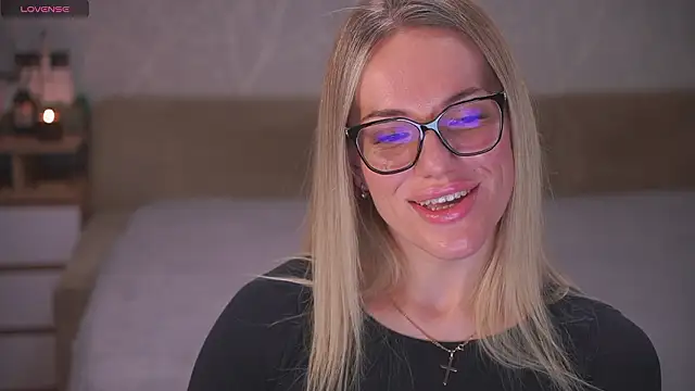 Vanille Mystery online show from March 2026 10:03:01 PM