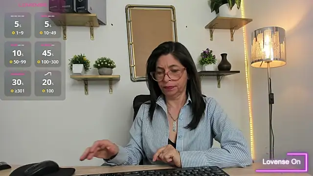 SabinaDeluxe cg online show from October 2025 02:51:02 PM