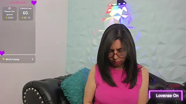 SabinaDeluxe cg online show from November 2025 12:16:01 PM