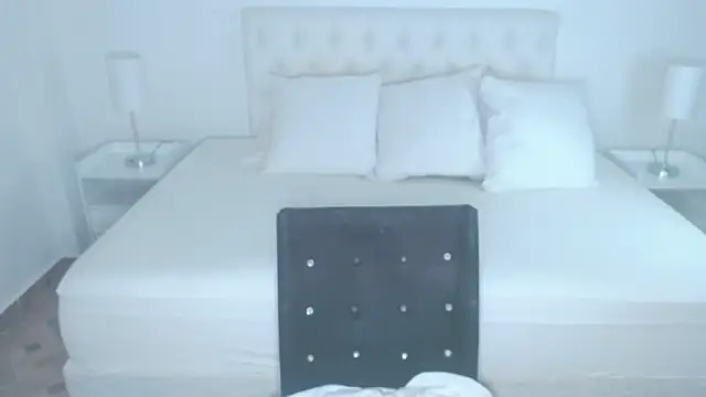 mr hunterx online show from April 2026 02:01:01 AM