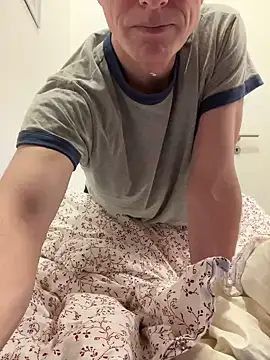 Snapshot of SexyLeon8 chatting on March 2025 11:09:01 PM SexyLeon8 online show from March 2025 11:09:01 PM