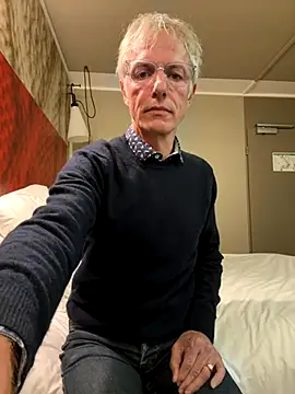 Snapshot of SexyLeon8 chatting on September 2025 07:26:01 PM SexyLeon8 online show from September 2025 07:26:01 PM