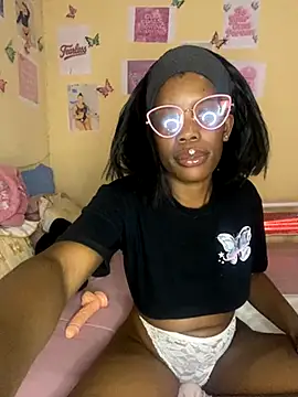 Snapshot of Caramel_Mellow chatting on September 2025 01:24:01 PM Caramel Mellow online show from September 2025 01:24:01 PM