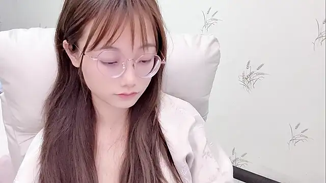 puppy-999 online show from April 2026 01:49:02 PM