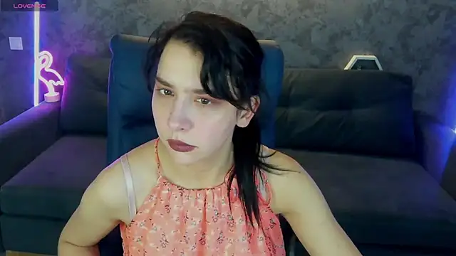 LiviaShy online show from December 2025 08:05:01 PM