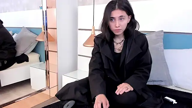 Ashkoreh online show from October 2025 09:24:02 PM