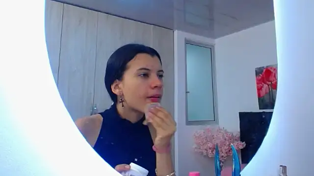 pinky f00x online show from January 2026 07:38:02 PM