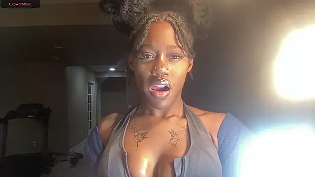 Snapshot of maskedgirl5005 chatting on September 2025 08:36:01 PM maskedgirl5005 online show from September 2025 08:36:01 PM