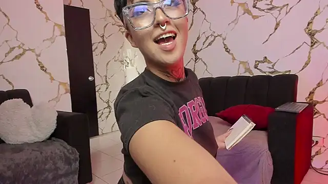 Rebeka-baker online show from November 2025 01:11:01 PM