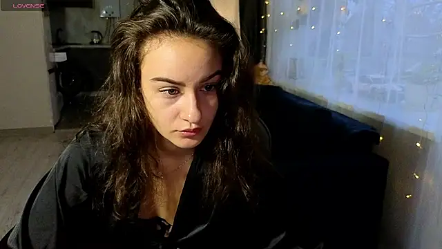 BelleWild online show from December 2025 04:50:01 AM