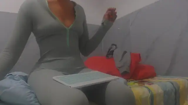 sabrina v  online show from December 2025 09:41:02 PM