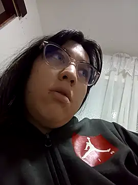 lareinalareinadelanal online show from November 2025 01:11:02 PM