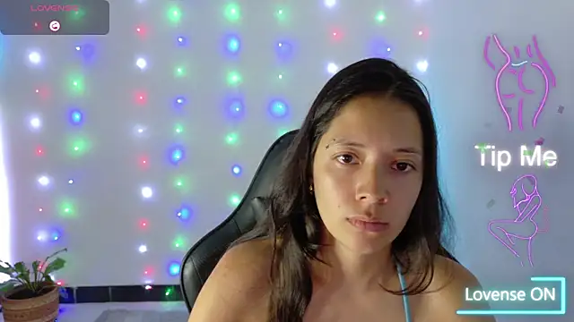 Snapshot of Sarasavage chatting on January 2026 05:27:02 PM Sarasavage online show from January 2026 05:27:02 PM