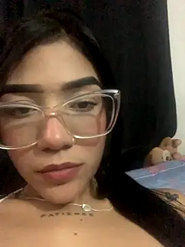 ElaRose 12 online show from November 2025 07:38:01 PM