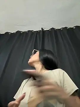 ElaRose 12 online show from April 2026 09:52:01 PM