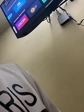 Snapshot of Themasterhades_777 chatting on October 2025 11:27:02 PM Themasterhades 777 online show from October 2025 11:27:02 PM