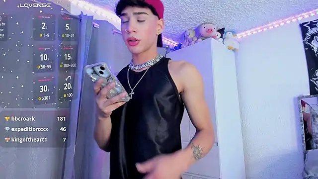 Dark Boy26 online show from September 2025 09:36:01 PM