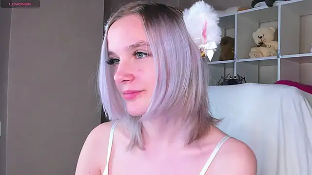 Carolin Miller online show from November 2025 09:19:02 AM