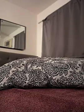 Snapshot of himNIGuys chatting on November 2025 07:08:02 AM himNIGuys online show from November 2025 07:08:02 AM