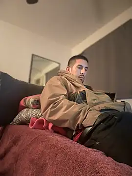 Snapshot of himNIGuys chatting on November 2025 05:21:01 AM himNIGuys online show from November 2025 05:21:01 AM