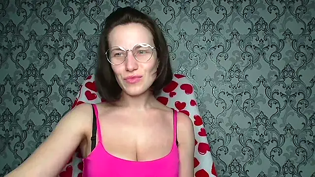 Kelly Kisss online show from March 2026 01:04:01 PM