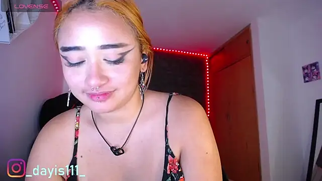 Snapshot of dayis_sweet chatting on September 2025 03:33:02 AM dayis sweet online show from September 2025 03:33:02 AM