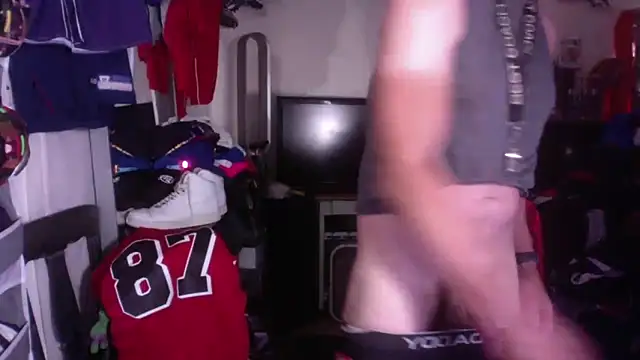 DILFJockDad87 online show from March 2026 10:47:02 PM