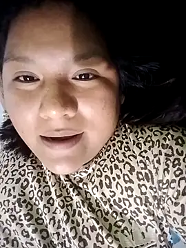 Snapshot of vea_m chatting on June 2026 02:25:02 AM vea m online show from June 2026 02:25:02 AM