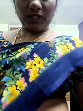 Snapshot of papukurty chatting on November 2025 01:00:02 PM papukurty online show from November 2025 01:00:02 PM