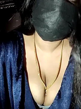 umairahaasan 1 online show from November 2025 11:21:02 AM