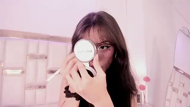 MaddieStark online show from November 2025 04:40:01 PM